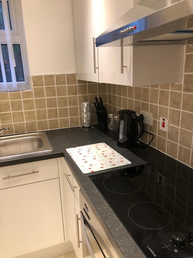 No 32 - Large 2 Bed Near Sefton Park And Lark Lane Apartment *